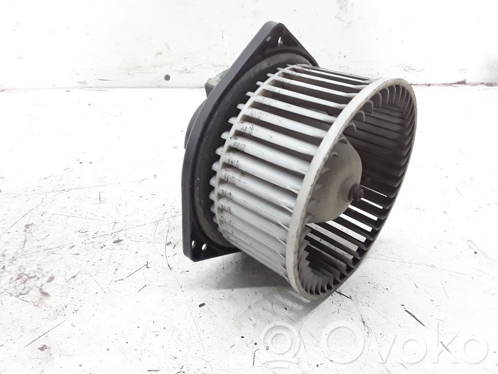 Nissan Sunny Ventilator aerotermă 