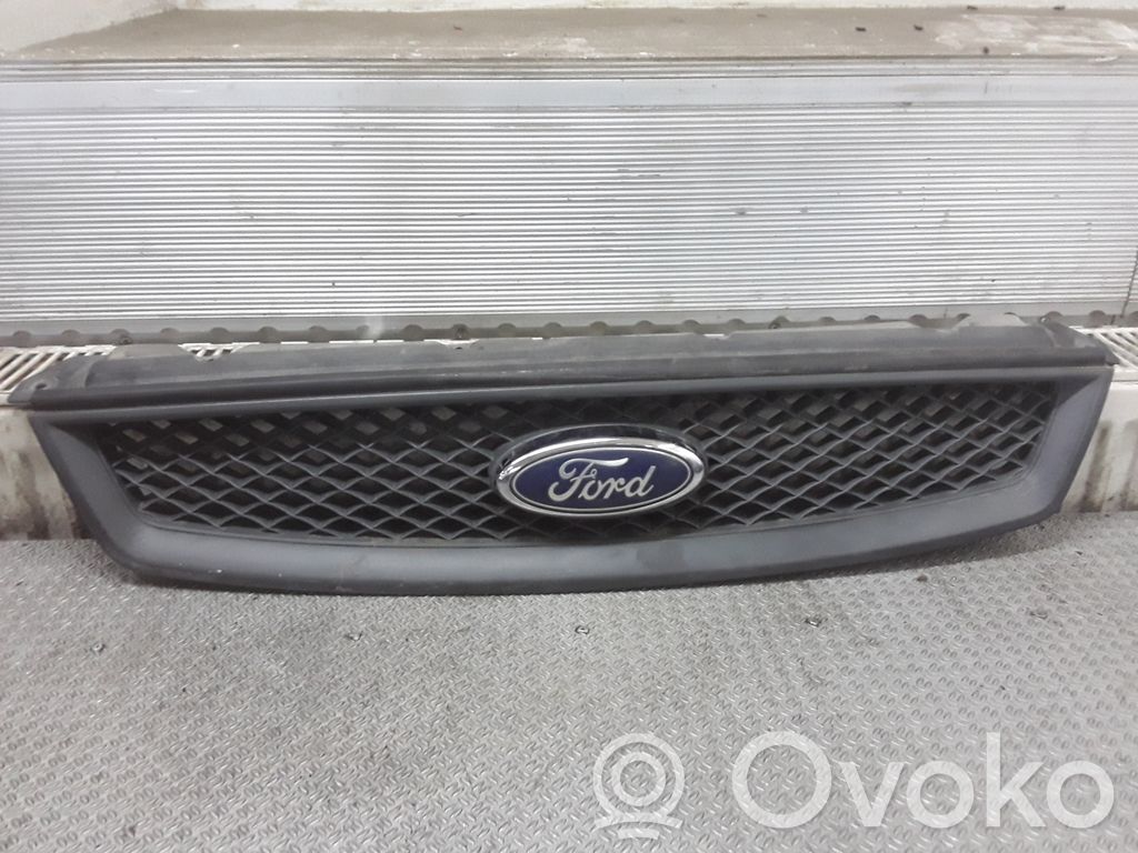 Ford Focus Front bumper upper radiator grill 