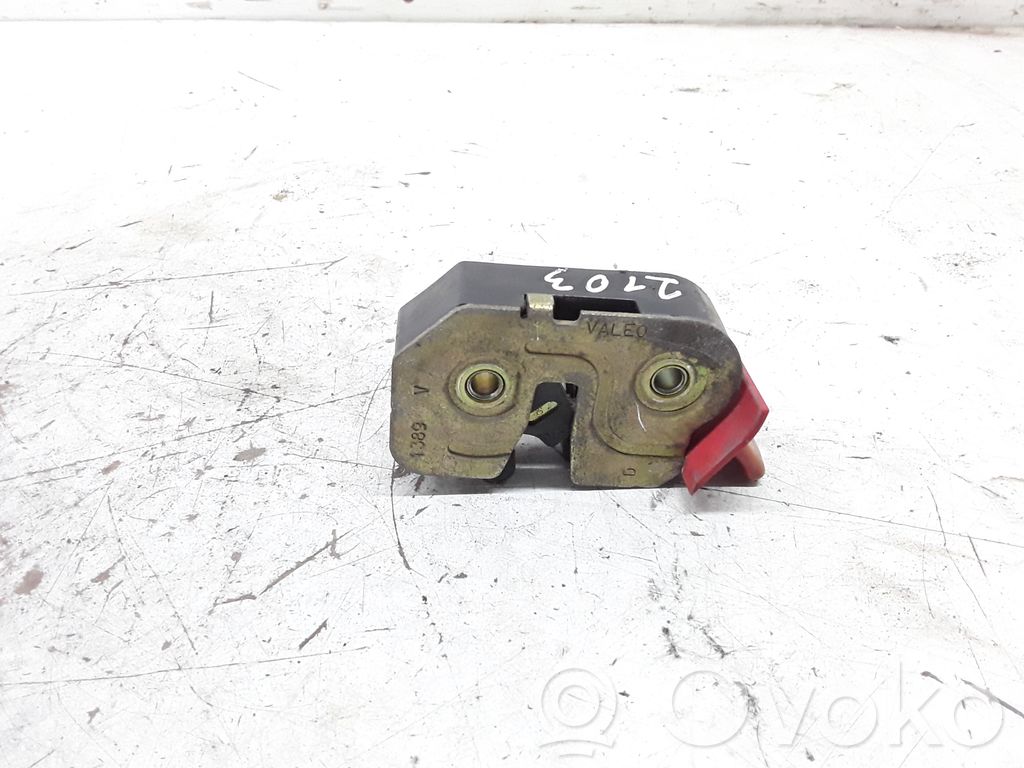 Tailgate/trunk/boot lock/catch/latch