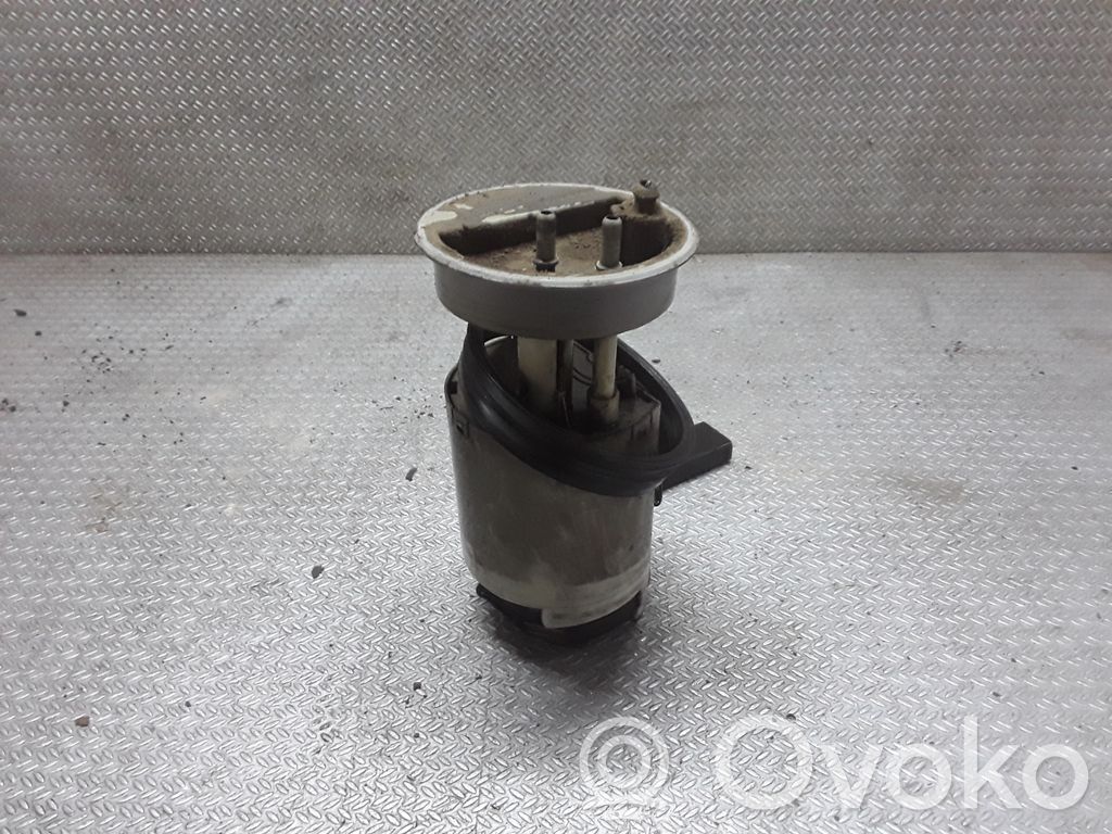 Audi A4 S4 B7 8E 8H Pompa paliwa w zbiorniku 