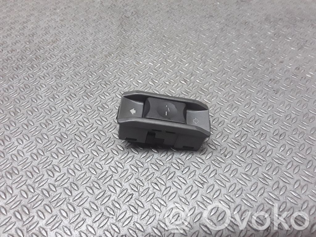 BMW 7 E65 E66 Kattoluukun kytkin 