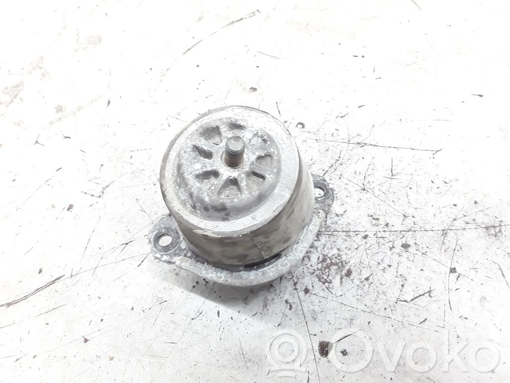 Engine mount bracket   7L5199131A