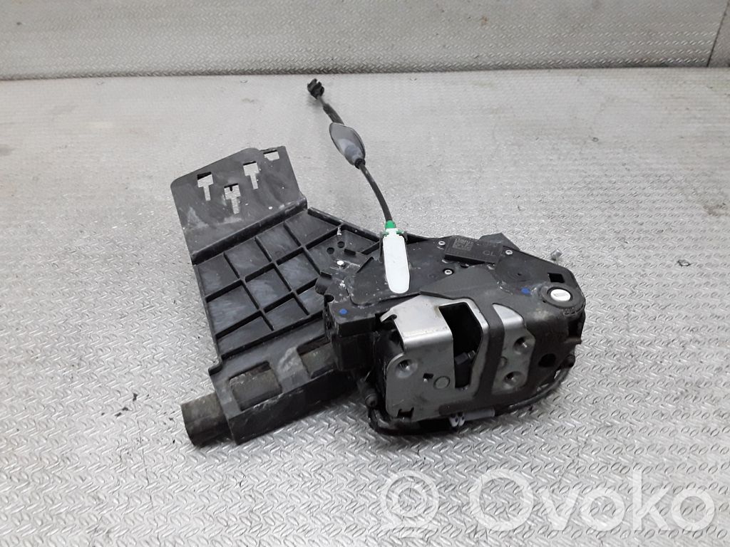 Rear door lock   8A6AA26412AE