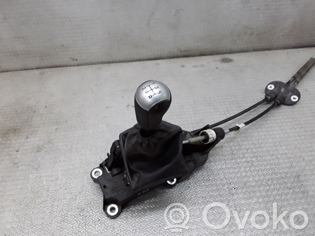 Ford Focus Gear shifter/selector 