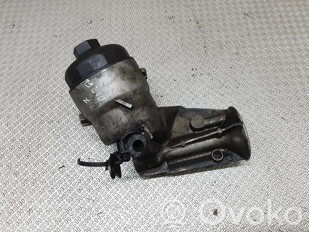 Opel Astra G Oil filter mounting bracket 