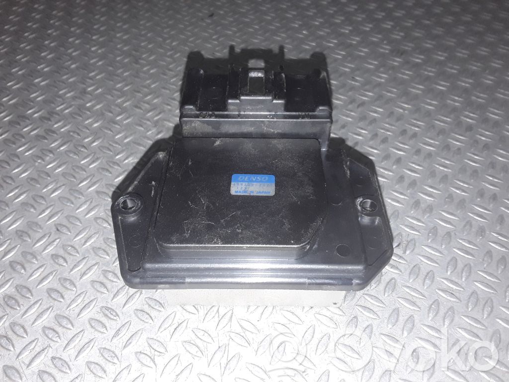 Toyota Avensis T250 Heater blower motor/fan resistor 