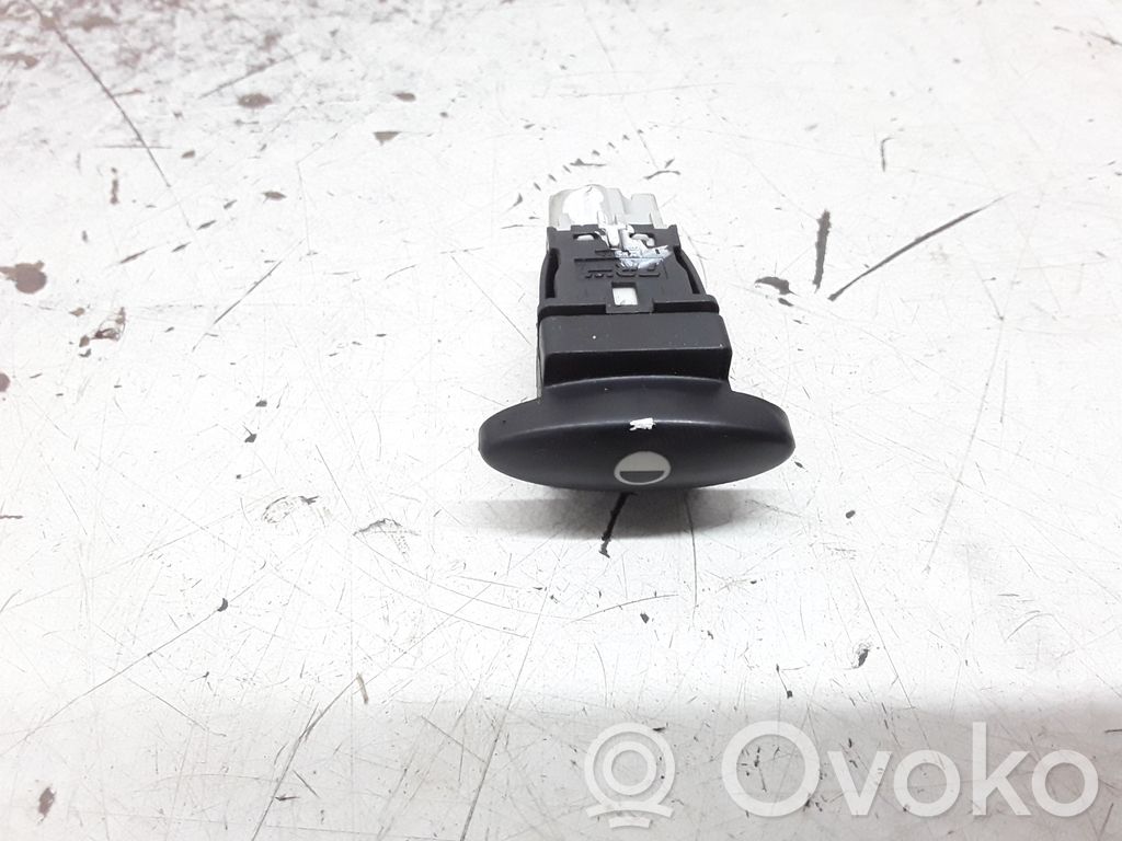 Interior lighting switch   96409529ZL