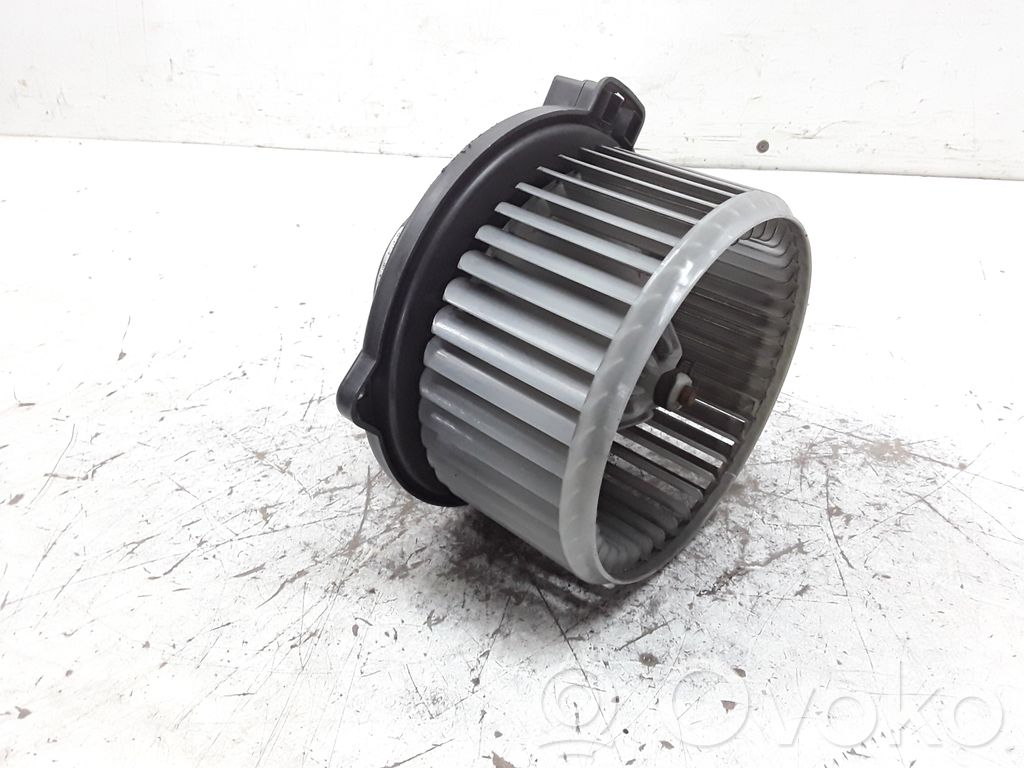 Toyota Corolla E120 E130 Mazā radiatora ventilators 