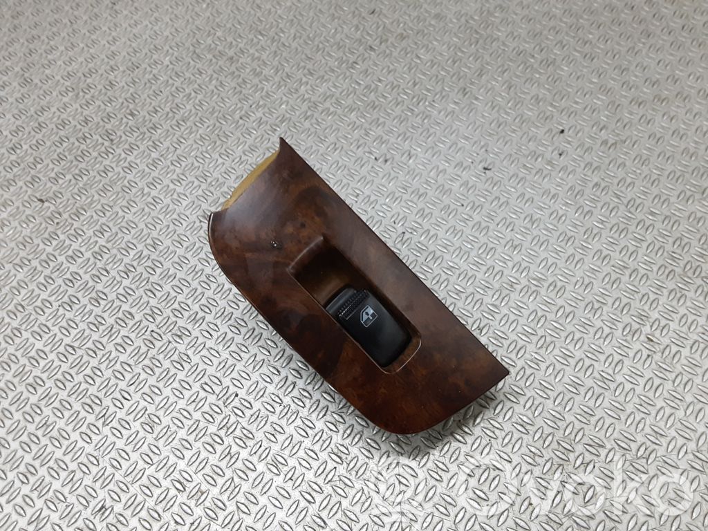 Hyundai Terracan Electric window control switch 