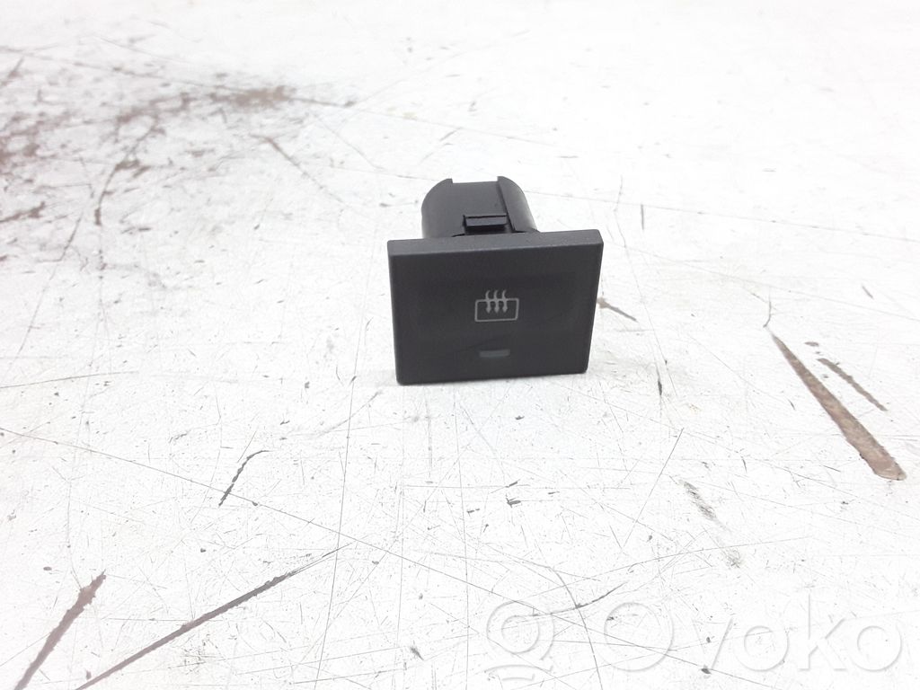 Ford Focus C-MAX Windscreen/window heater switch 