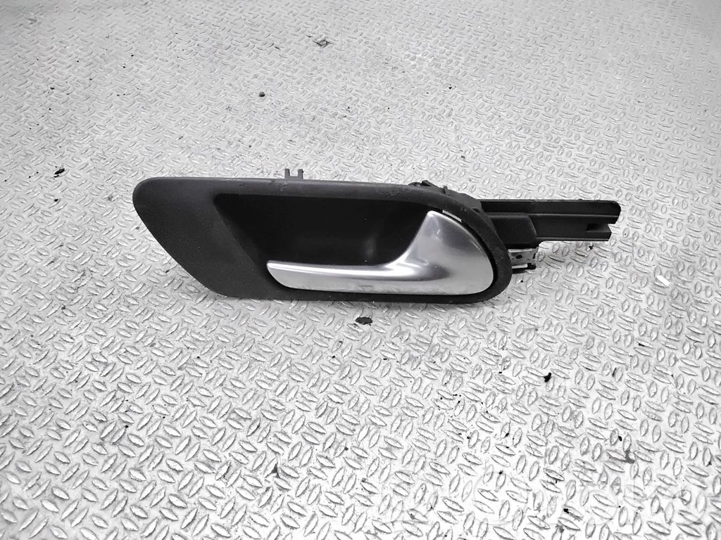 Volkswagen Jetta V Manecilla interna puerta trasera 