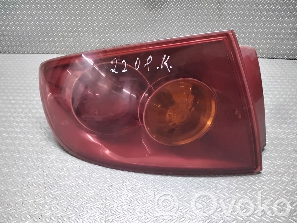 Rear/tail lights   E110638