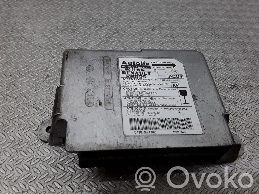 Renault Megane II Airbag control unit/module 