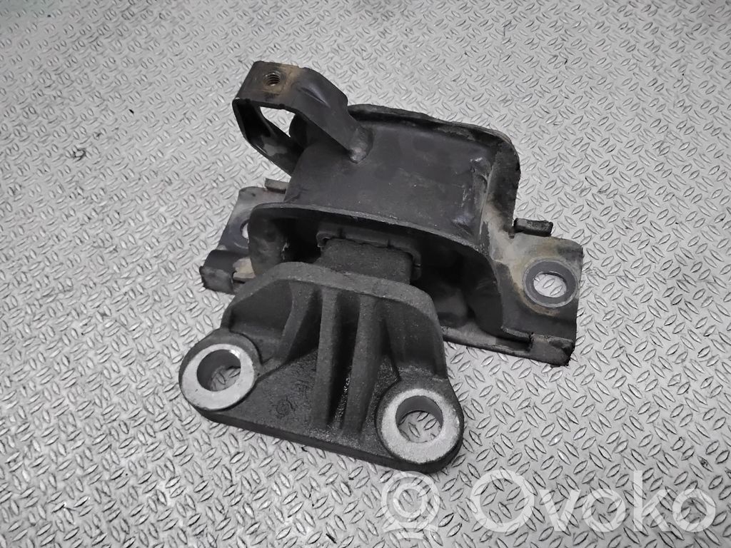 Opel Corsa D Engine mount bracket 