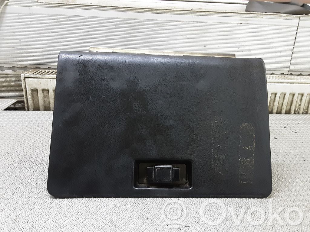 Guantera   MB244412A