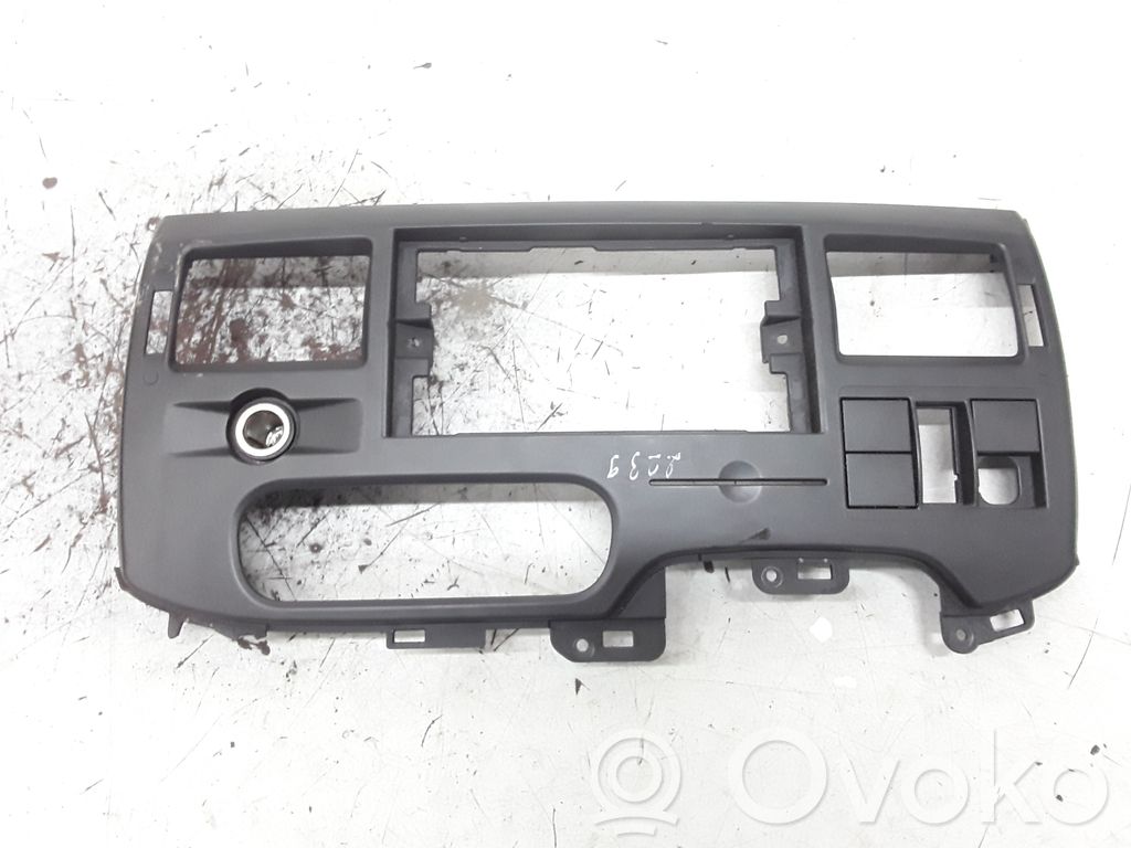 Dashboard center trim panel   6C11V047A04