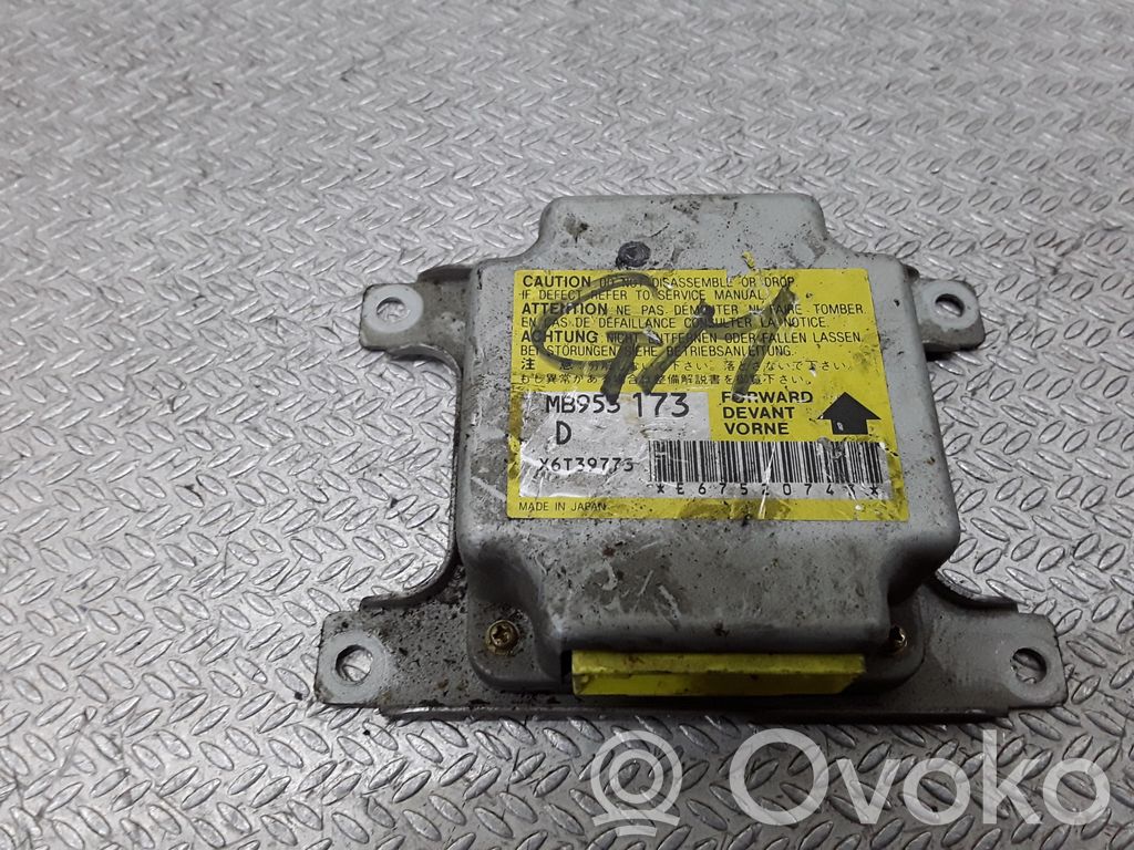 Mitsubishi Colt Airbag control unit/module 