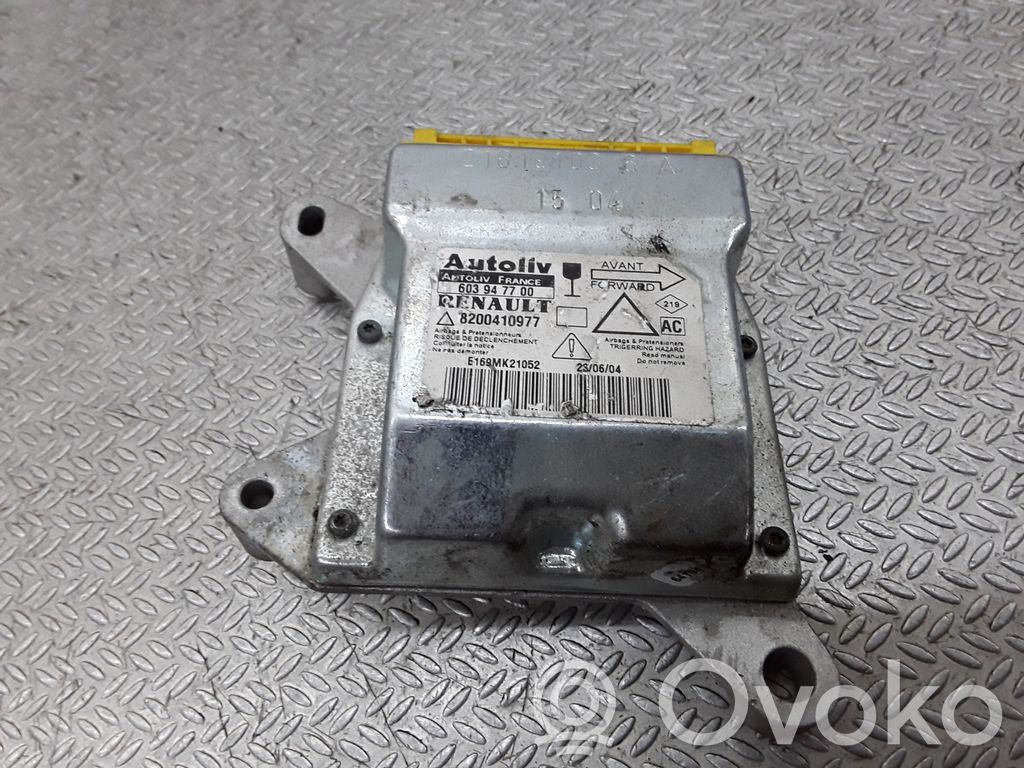 Module de contrôle airbag   603947700,8200410977