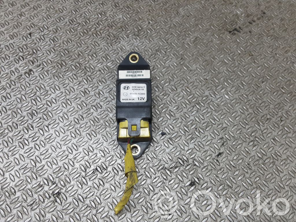 Hyundai Getz Airbagsensor Crashsensor Drucksensor 