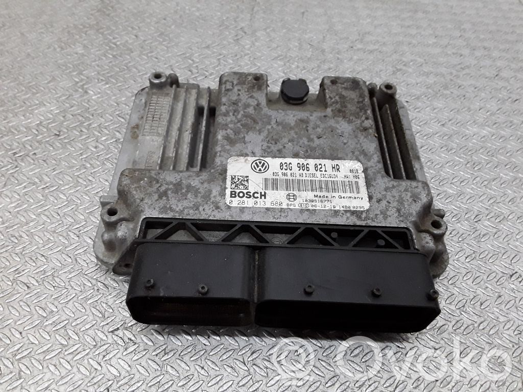 Volkswagen Caddy Engine control unit/module 