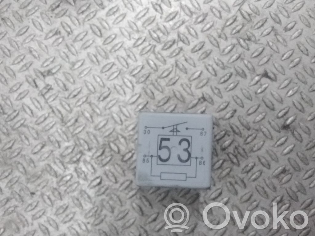 Otros relés   141951253B,20240072
