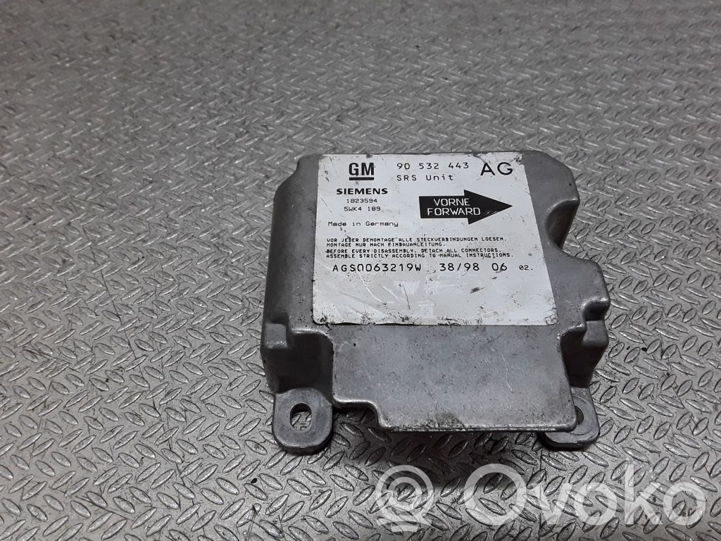Opel Corsa B Module de contrôle airbag 