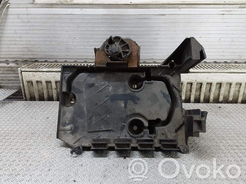 Citroen C5 Akun alusta 