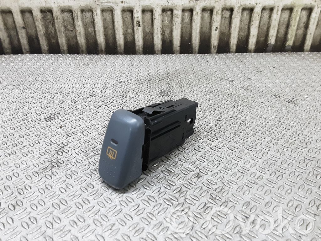 Honda HR-V Windscreen/window heater switch 