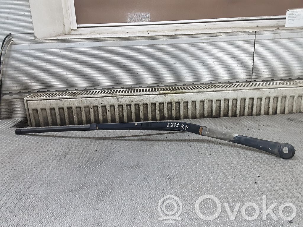 BMW 5 E39 Windshield/front glass wiper blade 