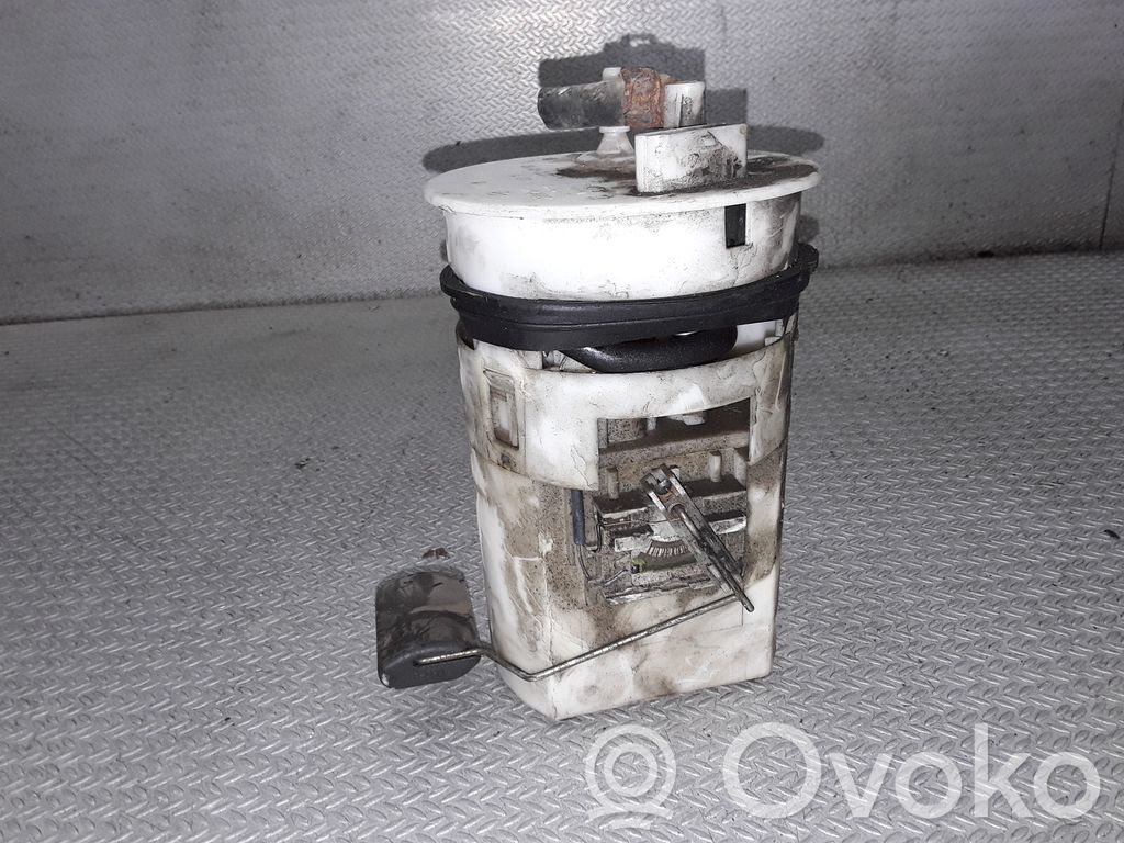 Hyundai Elantra Bomba interna de combustible 