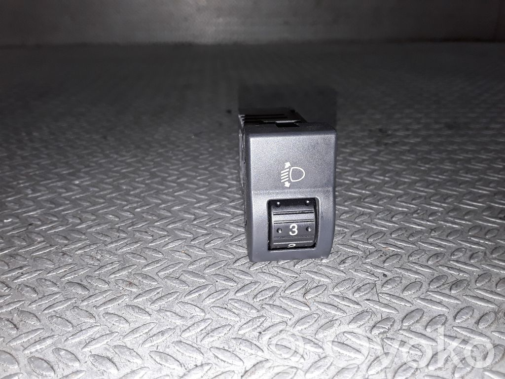 Mazda 3 I Headlight level height control switch 