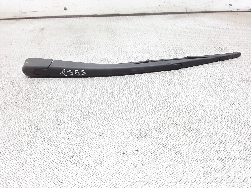 Rear wiper blade