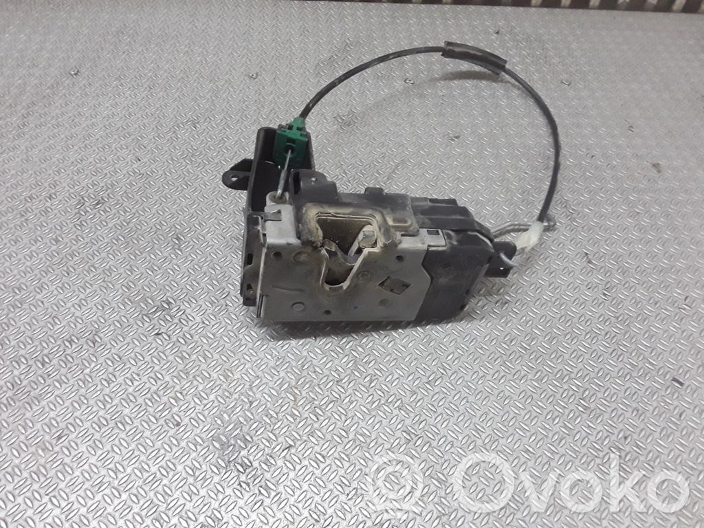 Front door lock   13210749