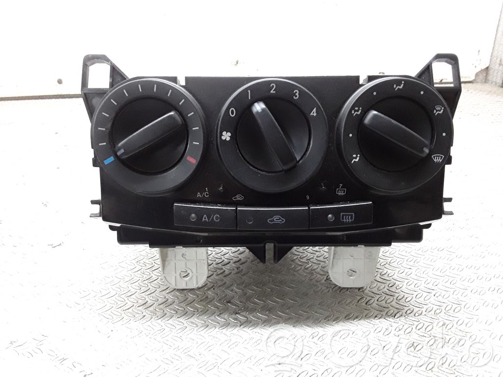 Climate control unit   M1900CC33F09