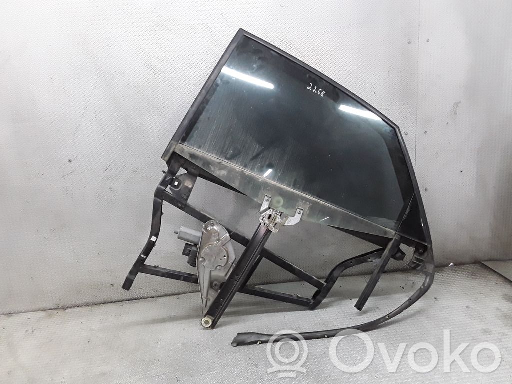 Elektryczny podnośnik szyby drzwi tylnych   4B5839753C