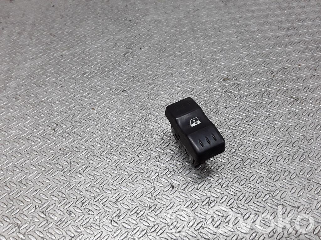 Dacia Logan Pick-Up Electric window control switch 