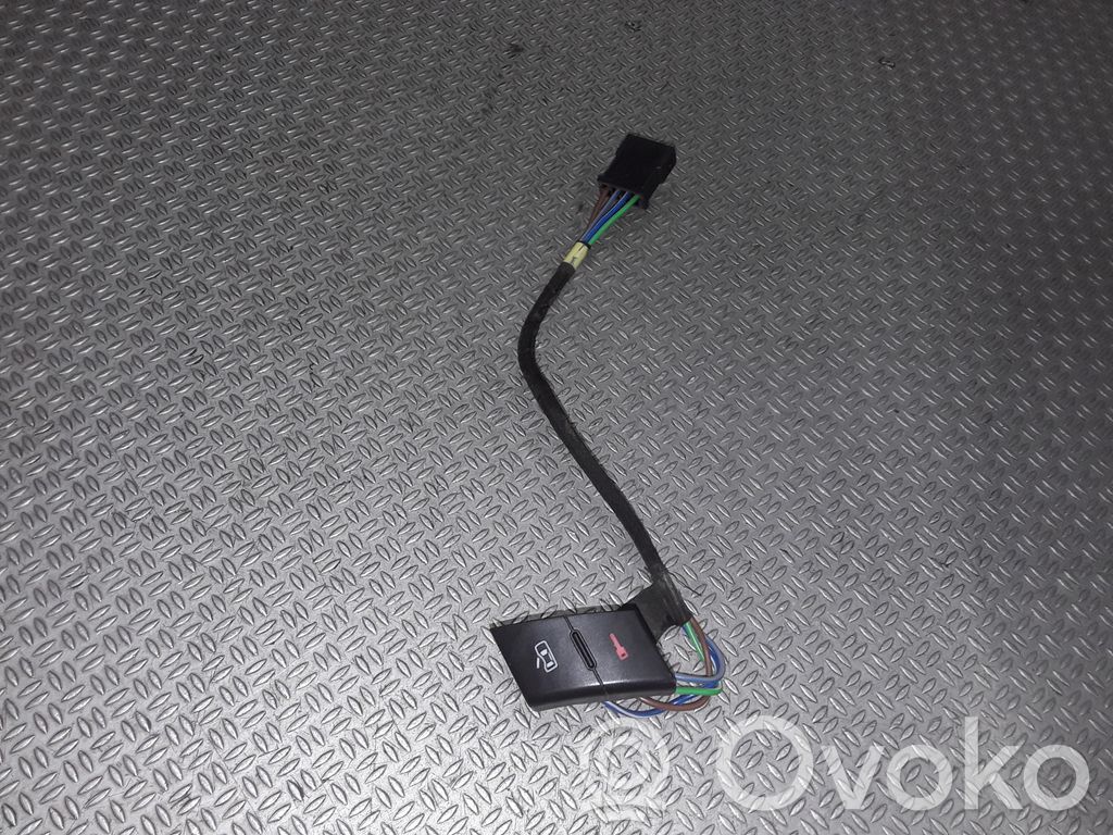 Audi A6 S6 C5 4B Central locking switch button 