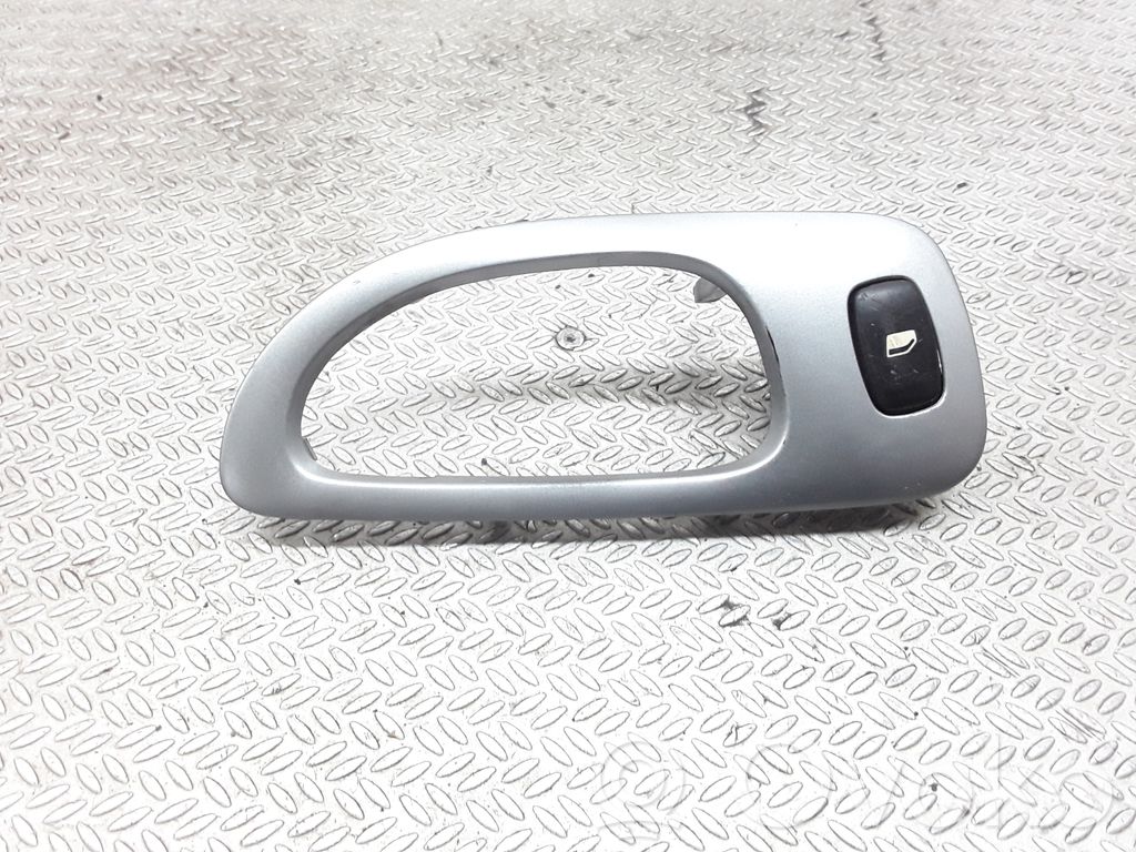 Peugeot 307 Electric window control switch 