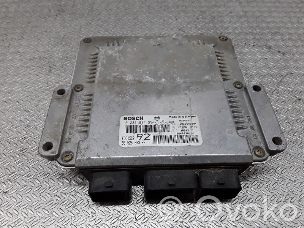 Citroen C8 Engine control unit/module 