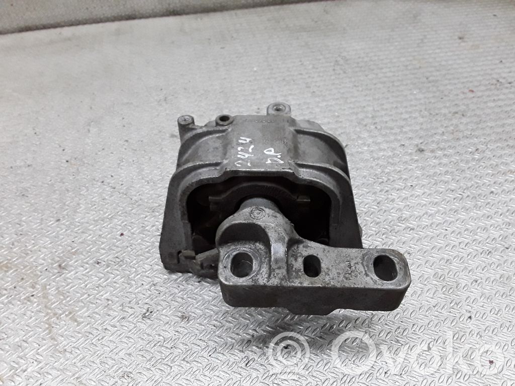 Soporte de montaje del motor   1K0199262AS