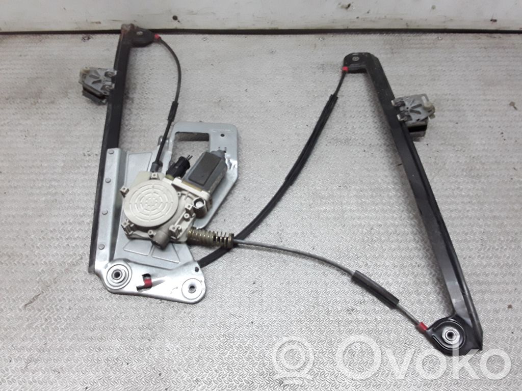 Etuoven ikkunan nostin moottorilla   67628360512