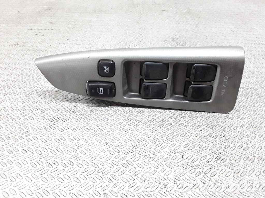 Electric window control switch   8404013080