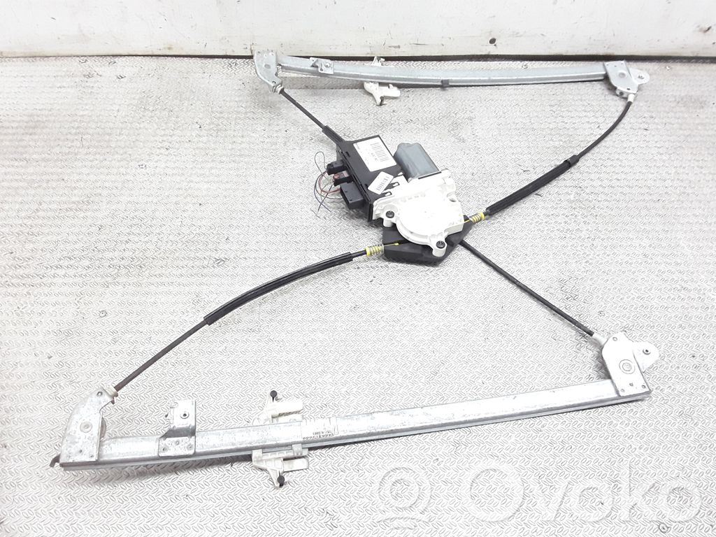 Peugeot 807 Macara ușă față cu motor