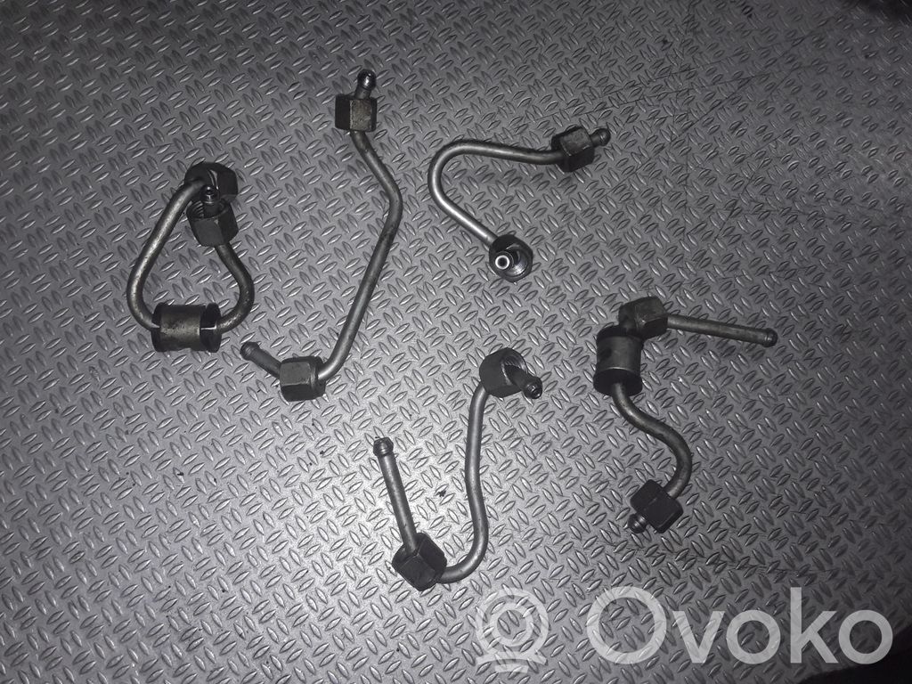 Tubo de alimentación del inyector de combustible