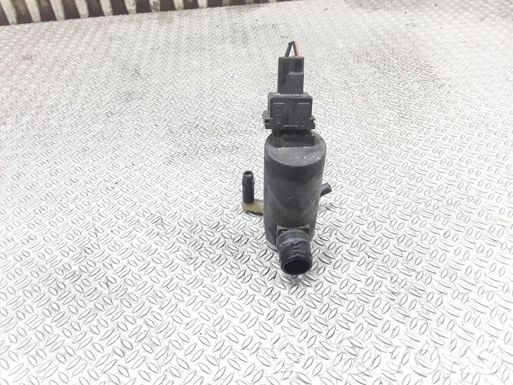 Mazda 2 Windscreen/windshield washer pump 
