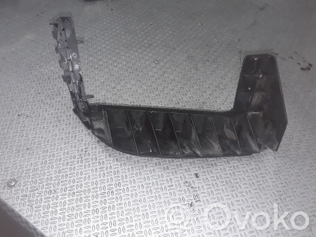 Rear bumper mounting bracket   5143201