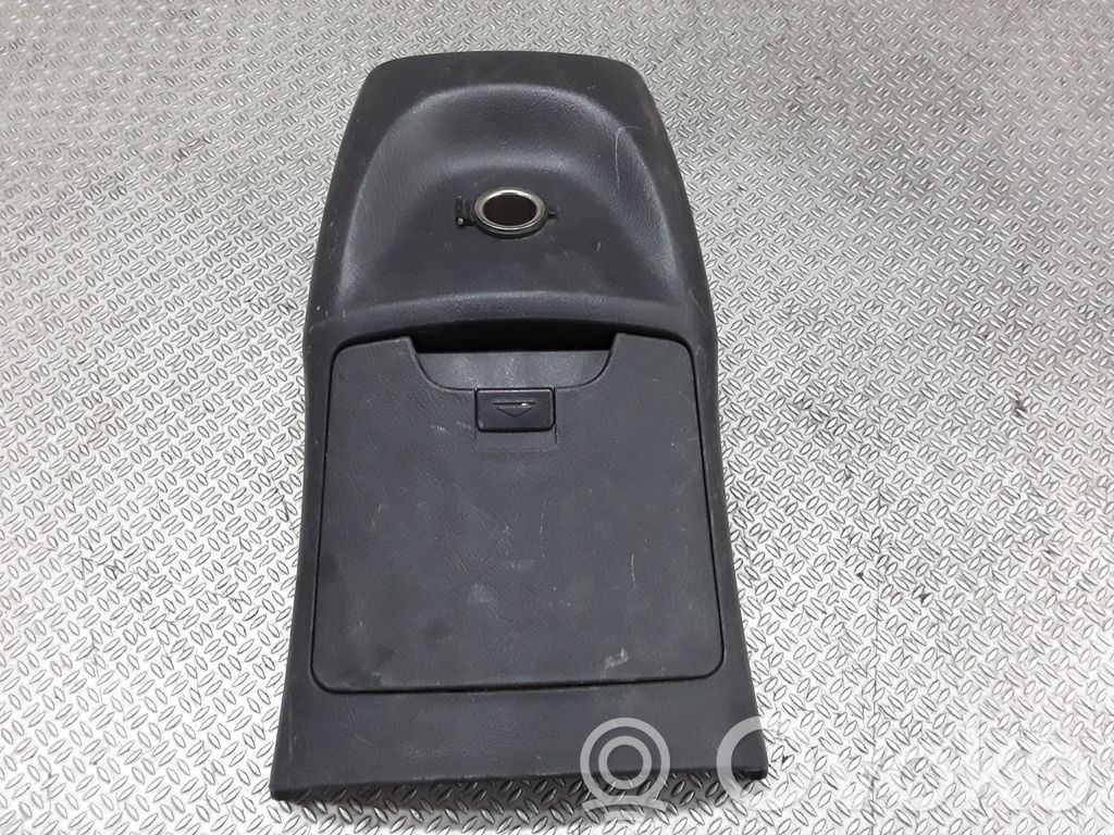 Hyundai Tucson JM Otros repuestos del interior 