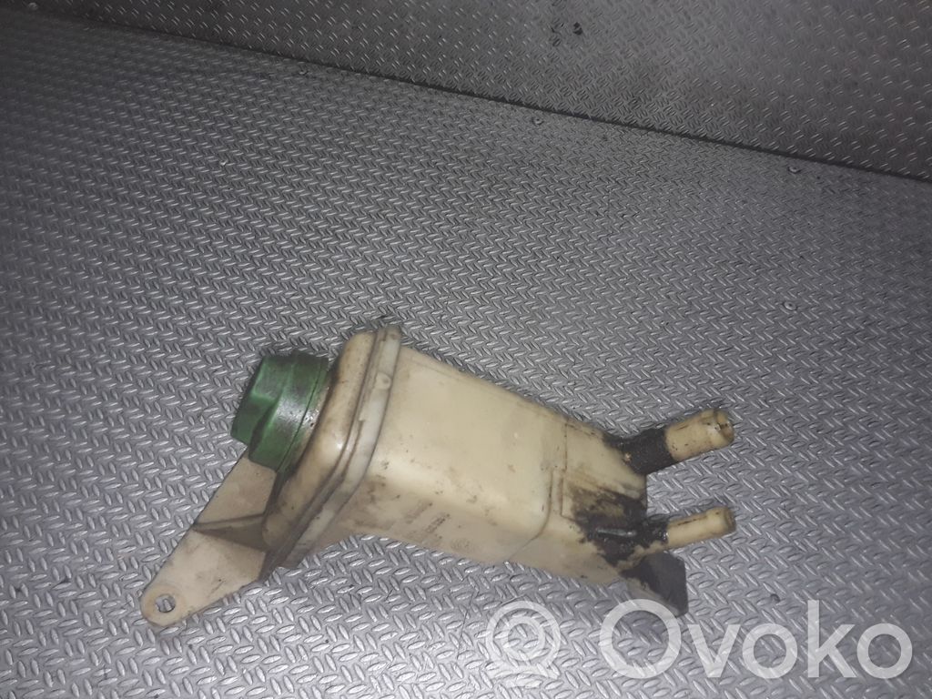 Ausgleichsbehälter Servopumpe   8D0422373C