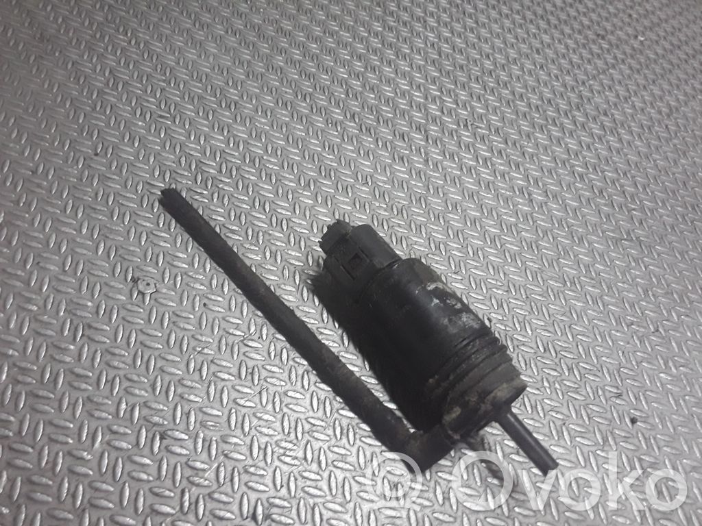 Tuulilasi tuulilasinpesimen pumppu   67128377612