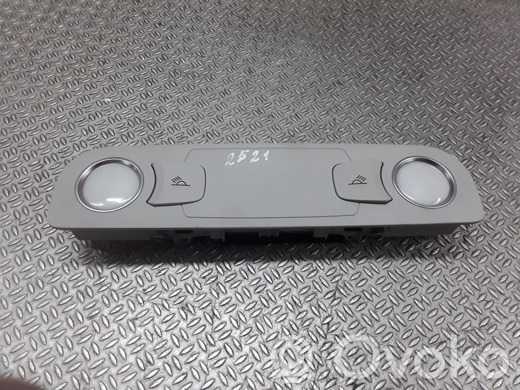 Éclairage lumière plafonnier arrière   4L0947111B